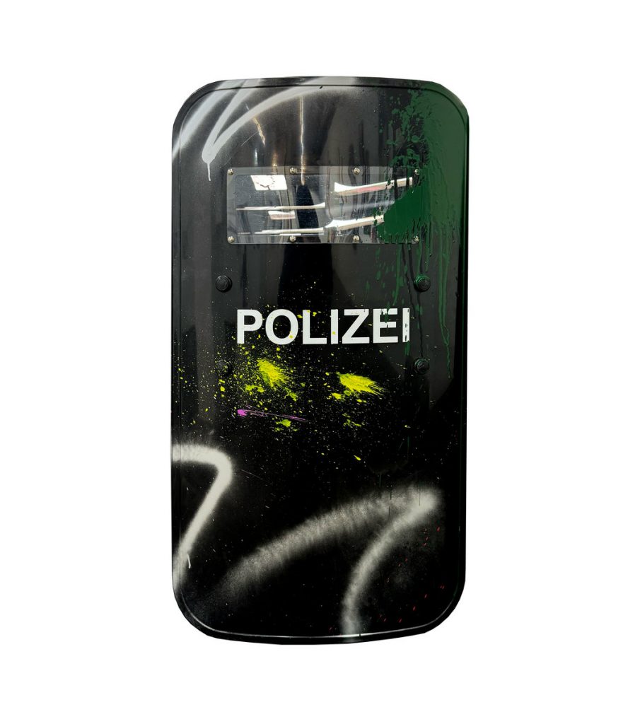 rocco and his brothers painting police shield riot graffiti train writing art urban polizei schild fravil 21